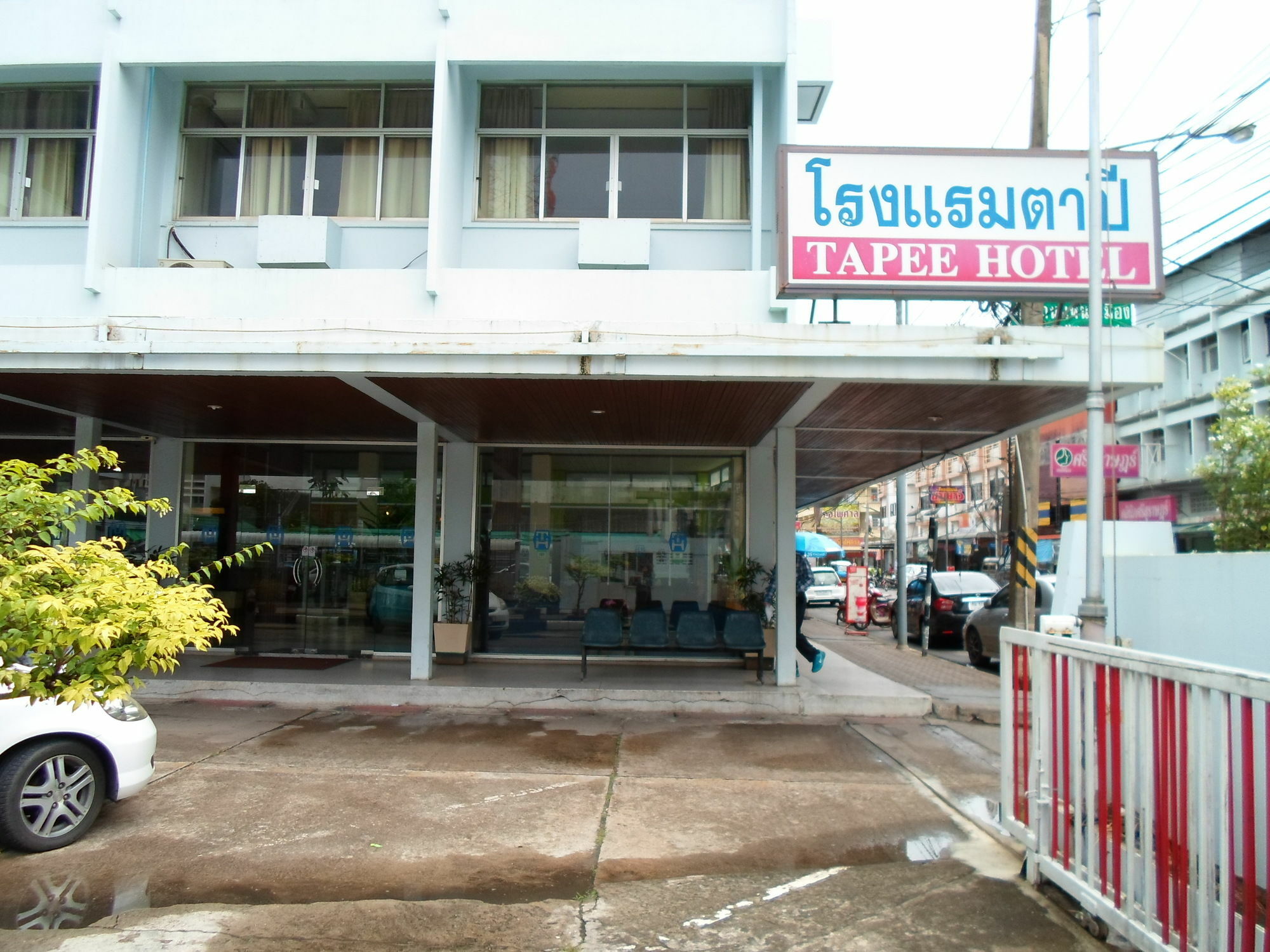 Tapee Hotel Surat Thani Bagian luar foto